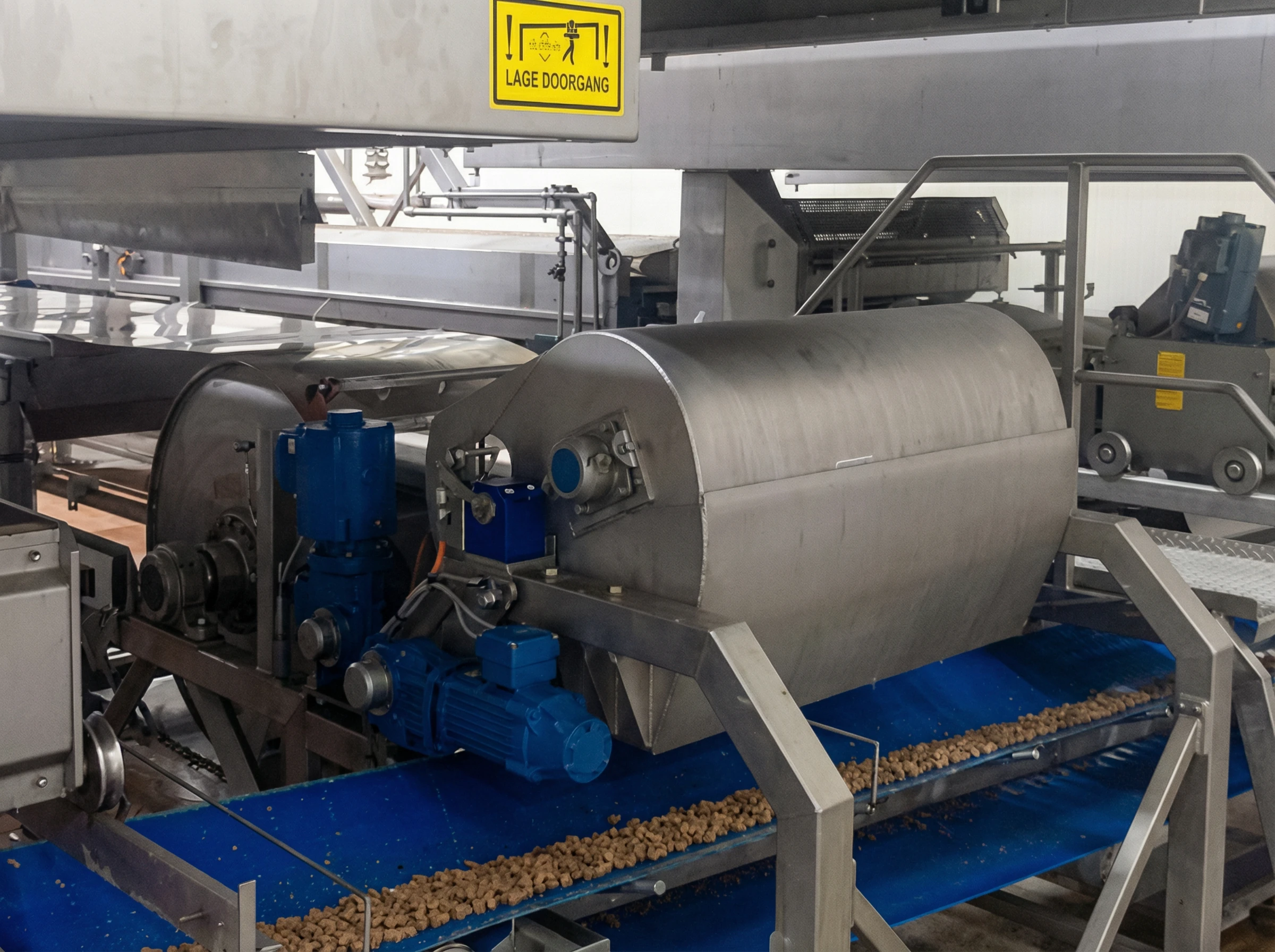 Pet Food Production: Handling Oil and Fat Contamination